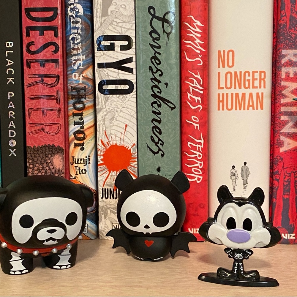 Skelanimals Diego Bat Maxx Bulldog Dog Vinyl Figure Set Hot Topic - Picture 3 of 10
